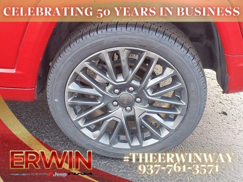 Certified 2023 Jeep Compass Limited image 9