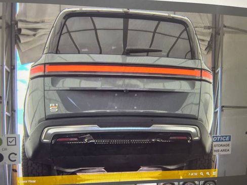 Used 2024 Rivian R1S Adventure AWD/4WD image 6