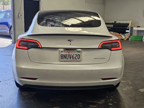 Used 2020 Tesla Model 3 Long Range AWD/4WD image 3