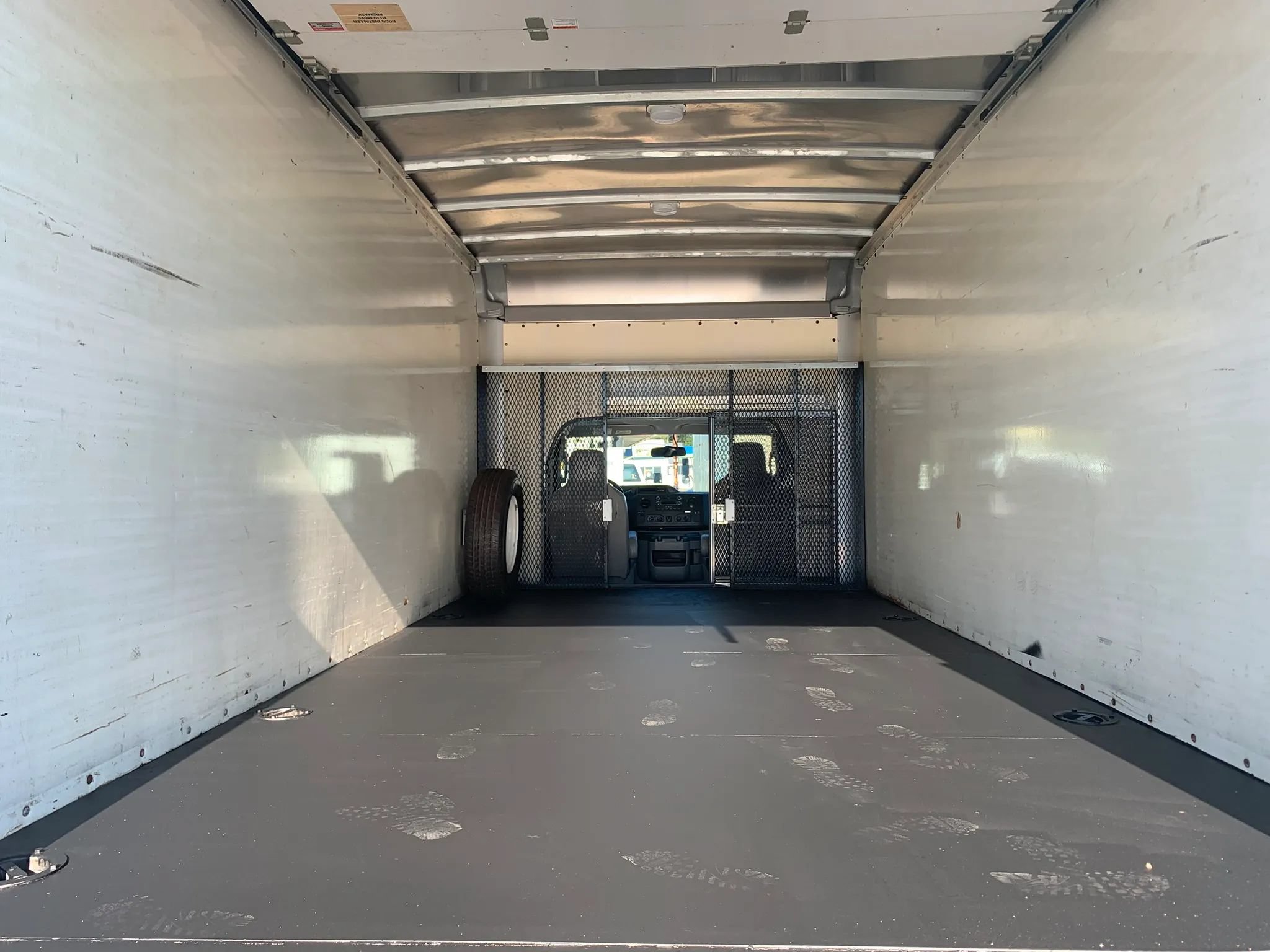 Used 2017 Ford E-450 and Econoline 450 Super Duty w/ Power Windows & Locks Group RWD image 25