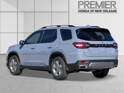 New 2026 Honda Pilot EX-L image 3