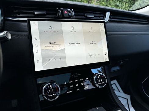 Used 2022 Jaguar F-PACE S image 12