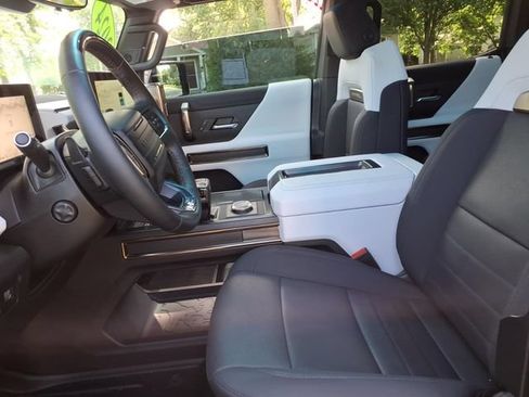Used 2024 GMC Hummer EV 2X w/ Extreme Off-Road Package AWD/4WD image 14