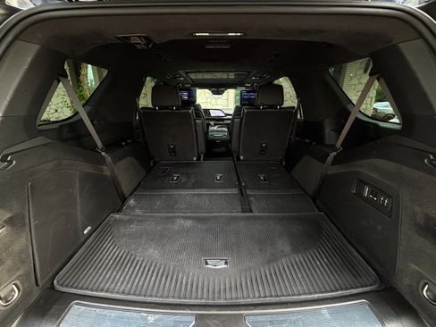 Used 2024 Cadillac Escalade Premium Luxury Platinum AWD/4WD image 43
