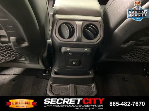 Used 2023 Jeep Wrangler Unlimited Rubicon 4xe w/ Cold Weather Group AWD/4WD image 28