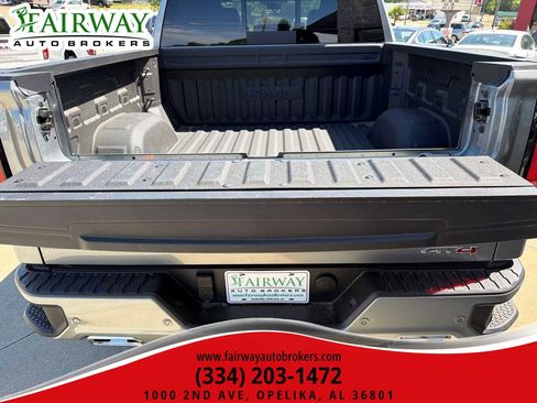 Used 2026 GMC Sierra 1500 AT4 w/ AT4 Premium Package AWD/4WD image 9