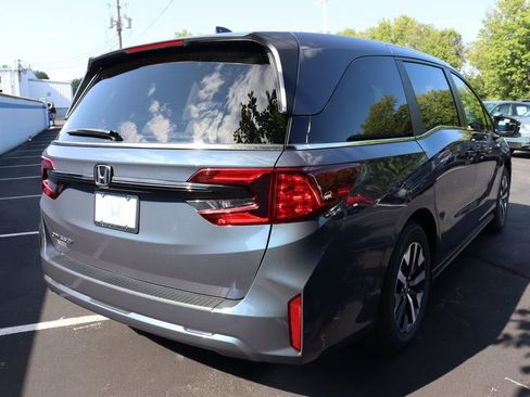 Used 2026 Honda Odyssey EX-L image 5