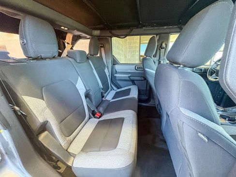 Used 2023 Ford Bronco Big Bend w/ Sasquatch Package AWD/4WD image 25