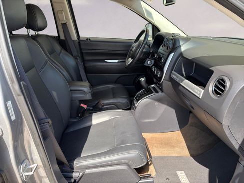 Used 2017 Jeep Compass High Altitude FWD image 15