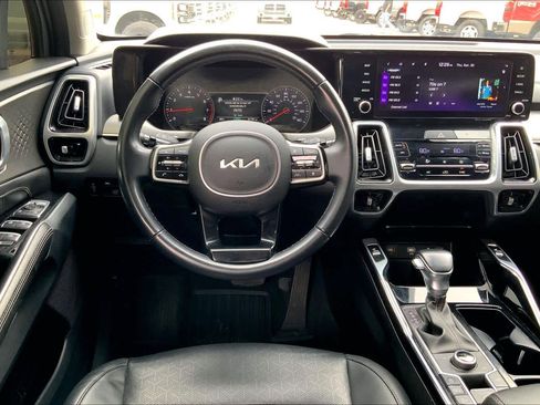 Certified 2022 Kia Sorento SX AWD/4WD image 5