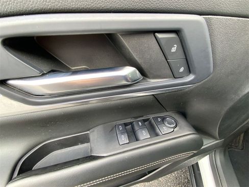 Used 2025 GMC Terrain Elevation image 21