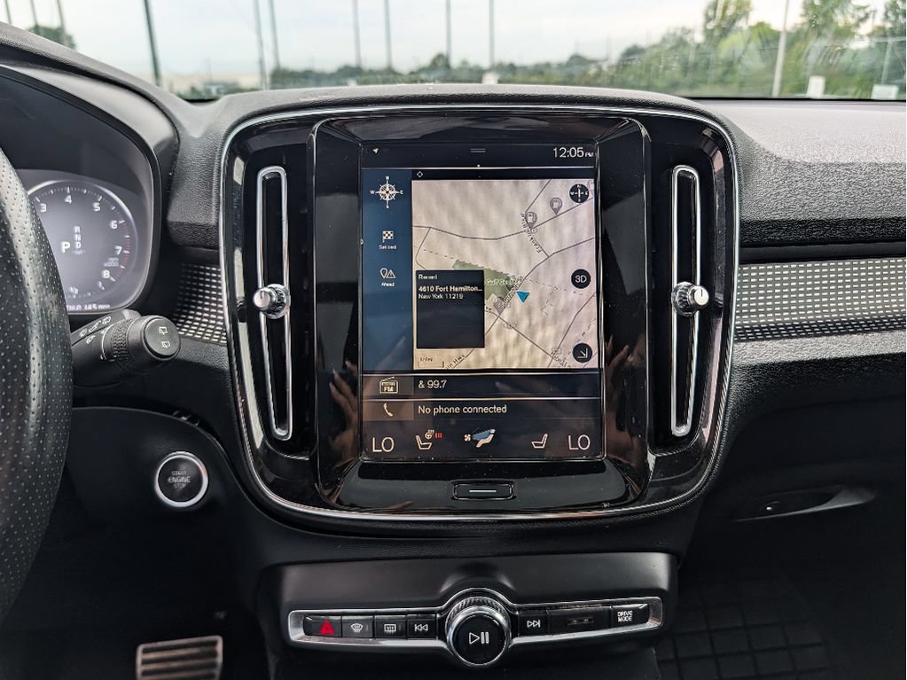 Used 2020 Volvo XC40 T5 R-Design w/ Protection Package Premier AWD/4WD image 26