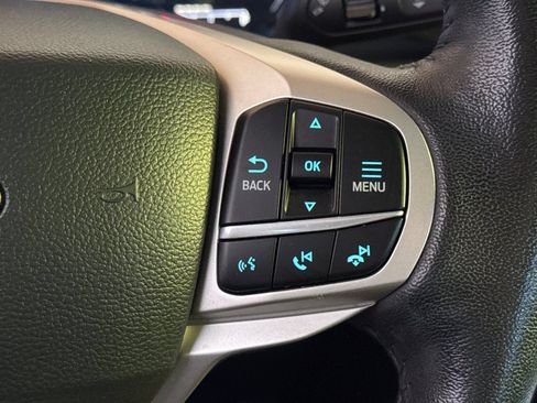 Used 2023 Ford Explorer XLT w/ Equipment Group 202A AWD/4WD image 32