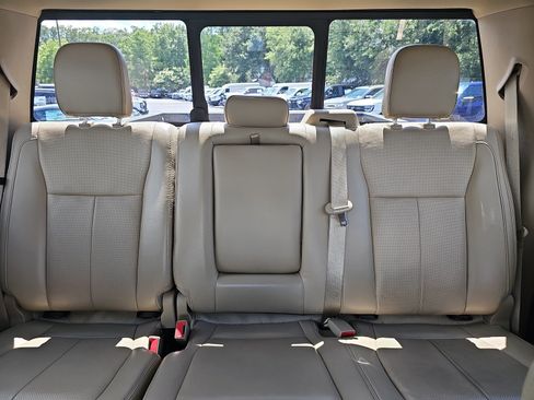 Used 2018 Ford F150 Lariat w/ Equipment Group 502A Luxury AWD/4WD image 26