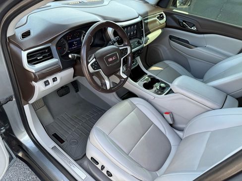 Used 2021 GMC Acadia SLT image 12