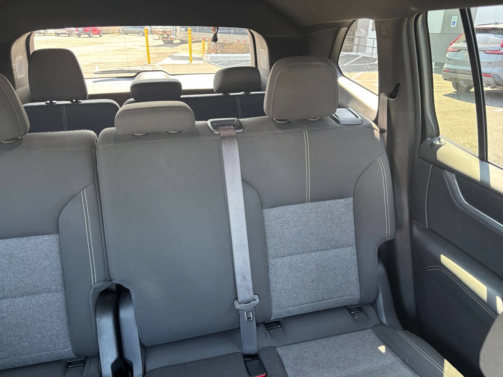 Used 2025 GMC Acadia Elevation AWD/4WD image 38