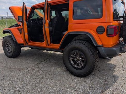 Used 2025 Jeep Wrangler Unlimited Rubicon 392 image 4