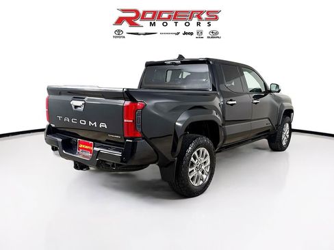 Certified 2025 Toyota Tacoma Limited AWD/4WD image 13