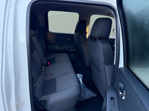 New 2026 Nissan Frontier SV w/ Tow Package image 9