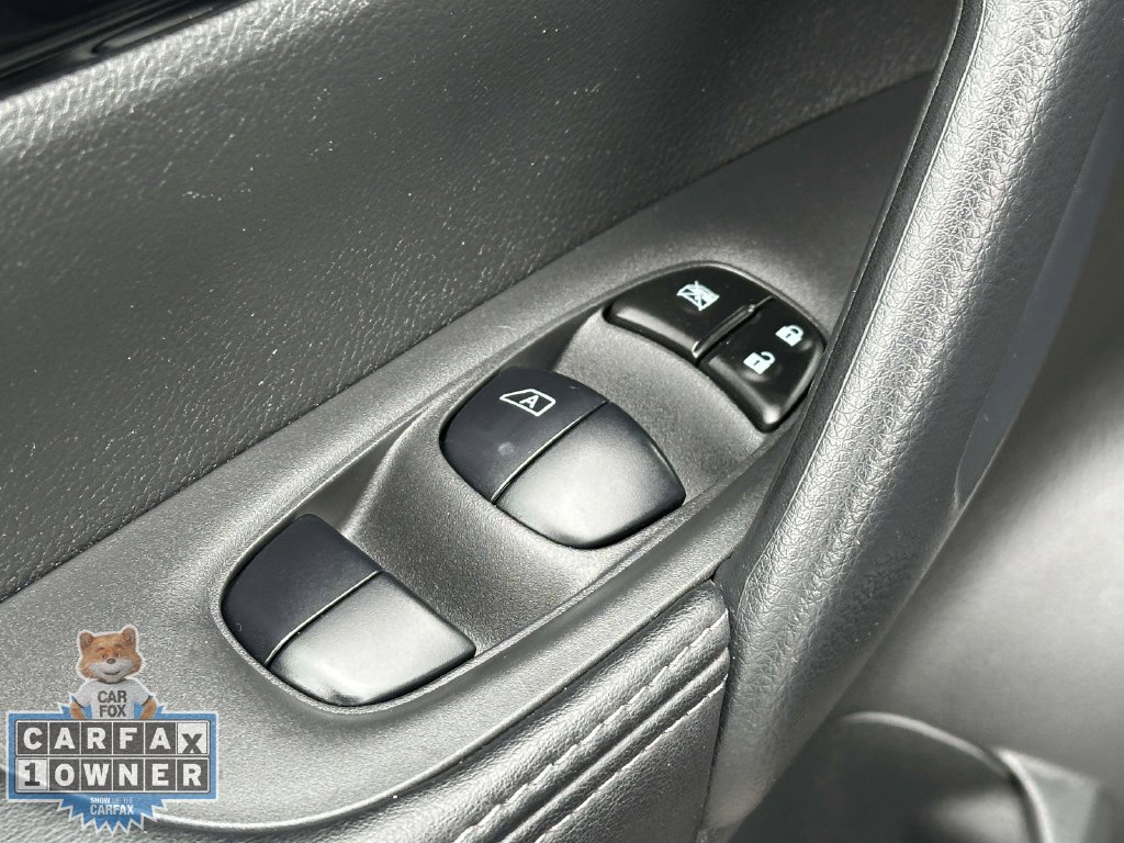 Used 2020 Nissan Rogue Sport SV AWD/4WD image 19