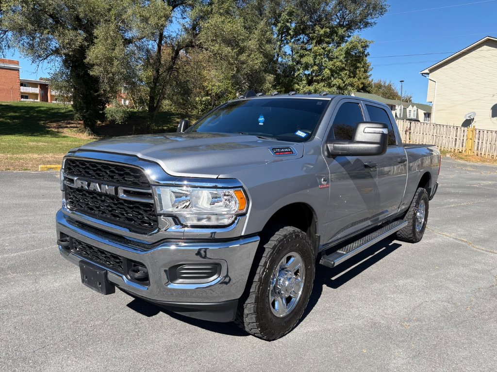 Used 2024 RAM 2500 Tradesman w/ Chrome Appearance Group AWD/4WD image 1