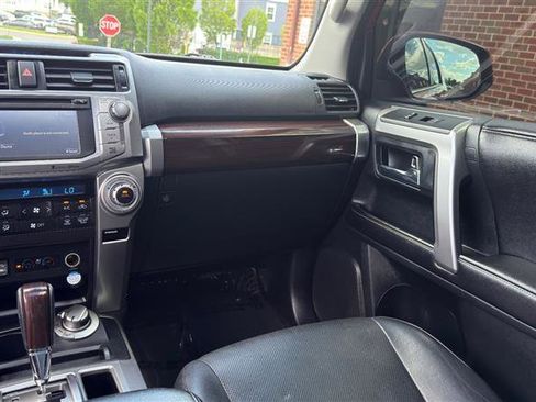 Used 2015 Toyota 4Runner Limited AWD/4WD image 20