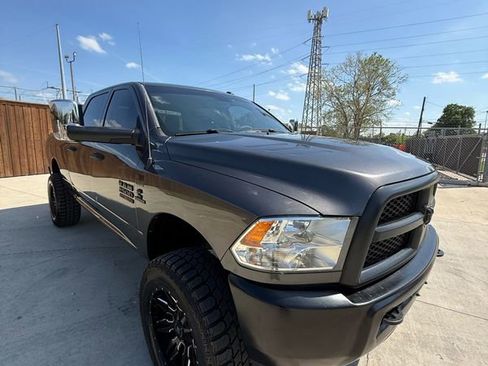 Used 2018 RAM 2500 Tradesman w/ Popular Equipment Group image 2