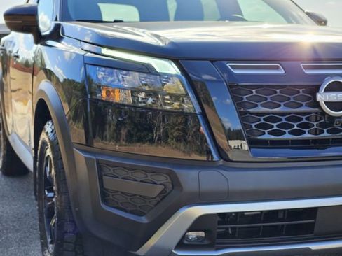 New 2025 Nissan Pathfinder Rock Creek image 9