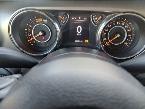 Used 2020 Jeep Wrangler Unlimited Sport S image 11