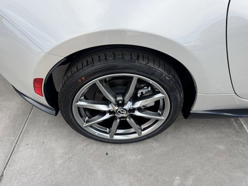 Used 2023 MAZDA MX-5 Miata Grand Touring w/ Appearance Package image 15