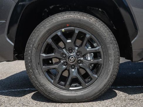 New 2026 Toyota Tundra Platinum AWD/4WD image 18