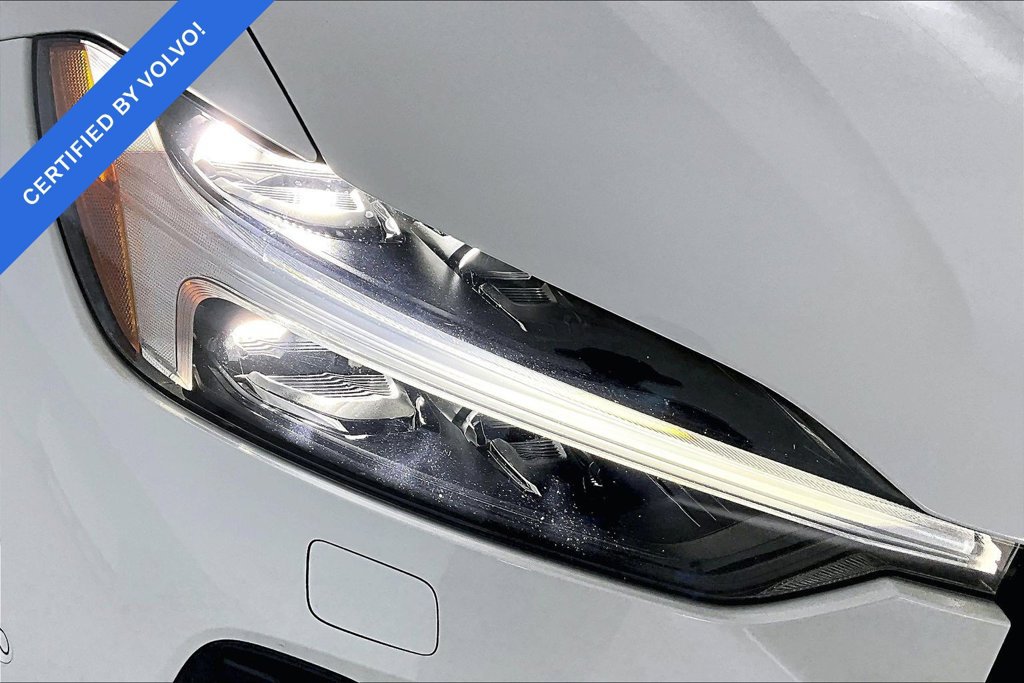 Used 2024 Volvo XC60 B5 Ultimate w/ Protection Package Premier AWD/4WD image 38