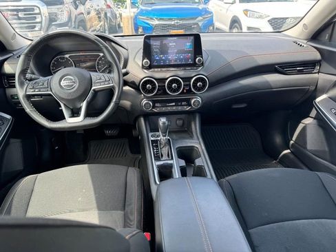 Used 2023 Nissan Sentra SR FWD image 11