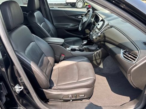 Used 2024 Chevrolet Malibu LT FWD image 32