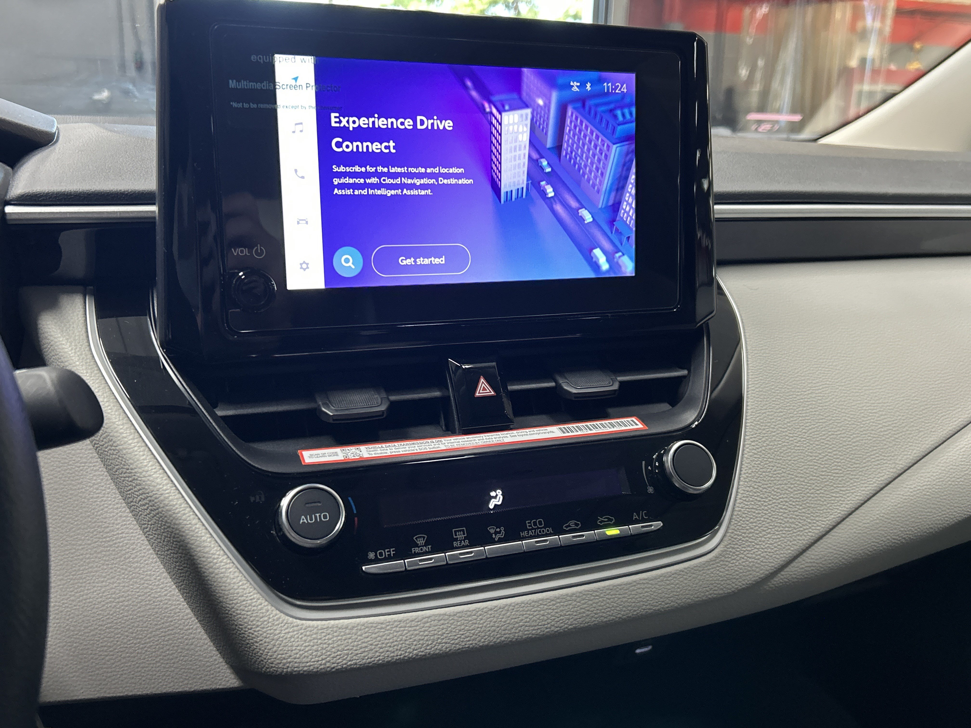 Used 2025 Toyota Corolla LE FWD image 23