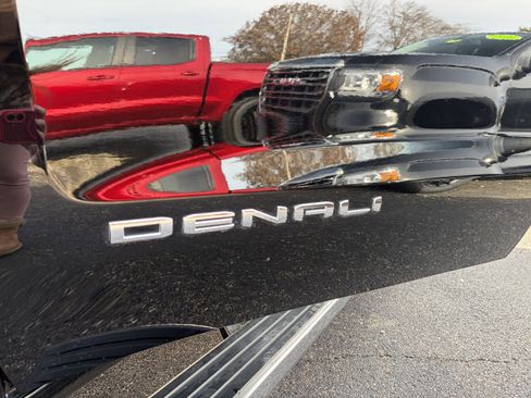 Used 2023 GMC Sierra 1500 Denali image 8