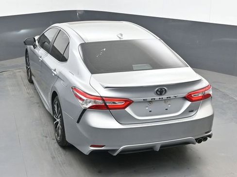 Used 2020 Toyota Camry SE FWD image 33