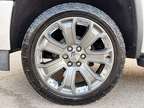 Used 2017 GMC Sierra 1500 Denali w/ Denali Ultimate Package image 9