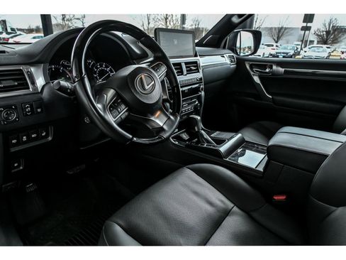 Used 2023 Lexus GX 460 Premium image 10