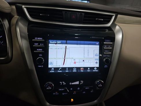 Used 2018 Nissan Murano Platinum image 14