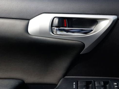 Used 2012 Lexus CT 200h image 43