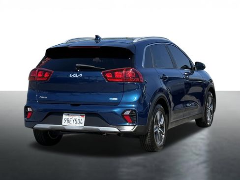 Used 2022 Kia Niro LXS image 8