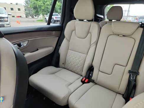 New 2026 Volvo XC90 B6 Core image 14