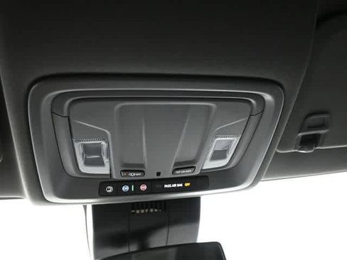 New 2025 GMC Sierra 1500 Elevation image 48