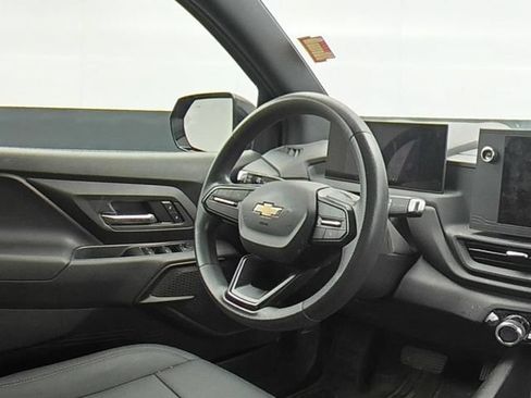 Used 2024 Chevrolet Silverado EV W/T AWD/4WD image 15