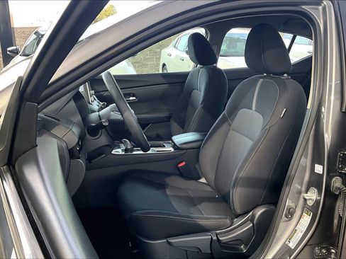 Certified 2024 Nissan Sentra SV image 8