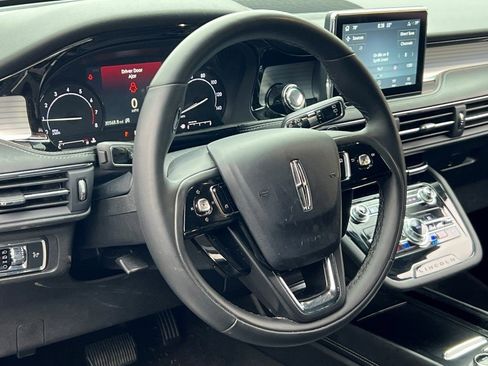 Certified 2022 Lincoln Corsair AWD w/ Equipment Group 101A image 17