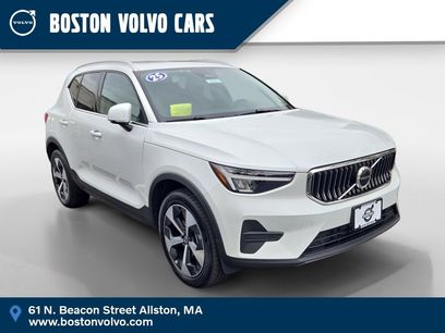 New 2025 Volvo XC40 B5 Core w/ Protection Package Premier