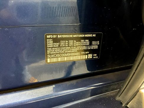 Used 2021 BMW X7 M50i image 29