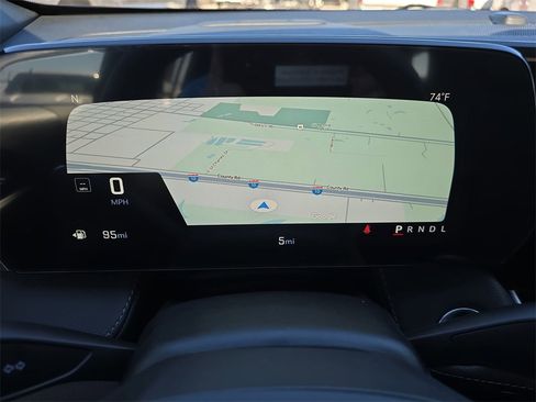 New 2026 Chevrolet Equinox LT w/ Convenience Package II image 19